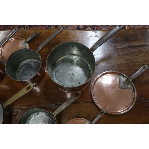 10 - Selection of antique early 19th century cookware, with lids, approx 24cm Dia excluding handles and s... 