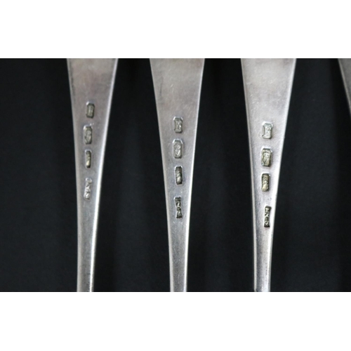 150 - Set of six antique Irish George III hallmarked sterling silver forks, Dublin 1802 Samuel Neville, ap... 