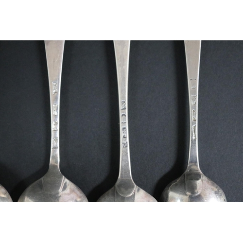192 - Mixed lot of antique 18th century sterling silver table spoons, approx 355 grams (6)