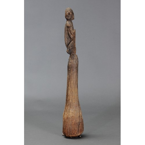 627 - Rare early Pounder, LAKE SENTANI, Papua New Guinea. Carved and engraved hardwood. Approx L54.5cm. PR... 