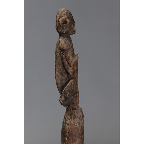 627 - Rare early Pounder, LAKE SENTANI, Papua New Guinea. Carved and engraved hardwood. Approx L54.5cm. PR... 