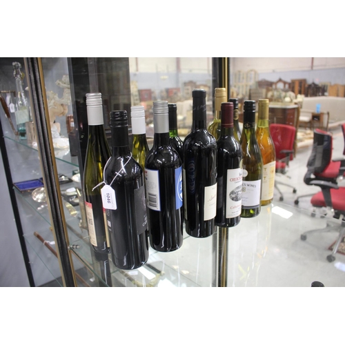 715 - Good lot of 12 bottles Australian wine: Cruickshank 2003 Cabernet Franc, Tyrrell's 2006 Hermitage Se... 