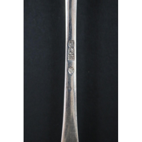 207 - Antique George V hallmarked sterling silver rat tail ladle, London 1910-11 William Hutton and Sons L... 
