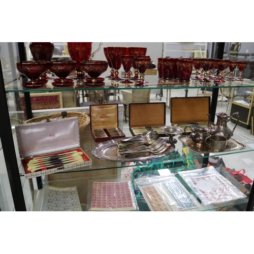 600 - Good assortment of mostly French silver plated items, approx 41cm W and smaller
