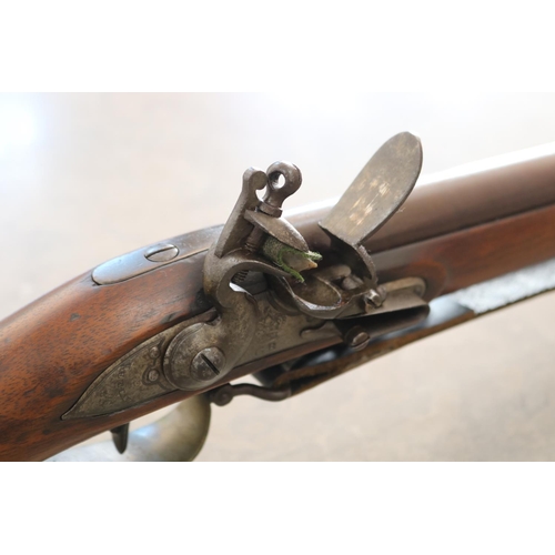 84 - British Flintlock Baker rifle: .625