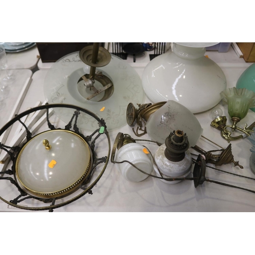 543 - Good assortment of lighting pieces from France, approx 35cm D and smaller