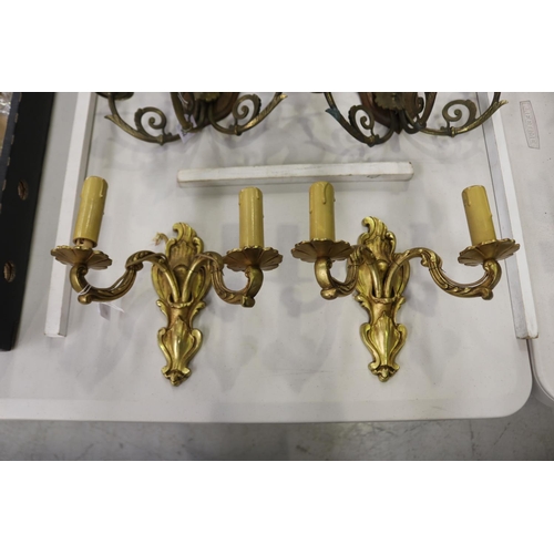 561 - Pair of wall sconces (2), each approx 20cm H x 23cm W