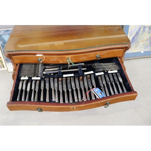 597 - Part canteen of silver plate cutlery in table canteen, approx 84cm H x 98cm W x 54cm D