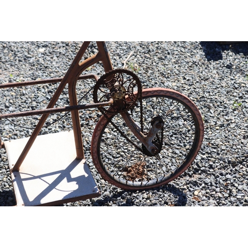 189 - Unique antique French three wheel hand cycle, approx 169cm L x 75cm W