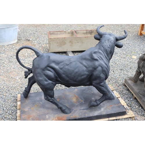 238 - Large cast iron bull, approx 93cm H x 124 cm long, x 60 cm depth