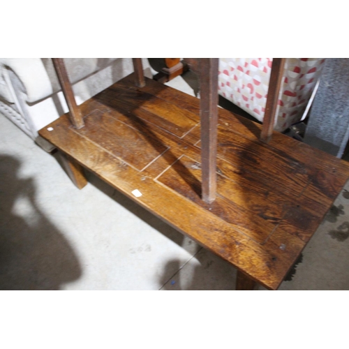 473 - Hardwood coffee table, approx 40cm H x 135cm W x 71cm D