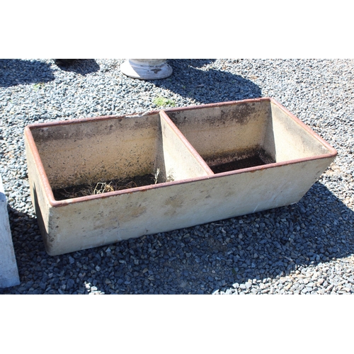 249 - Antique concrete twin tub sink (possibly good for plants)
