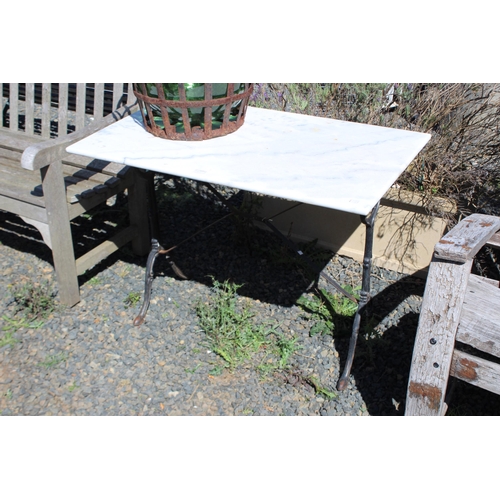 251 - Antique French marble topped patio or garden table, cast iron base, 100 cm wide x 59 cm depth x 70 c... 