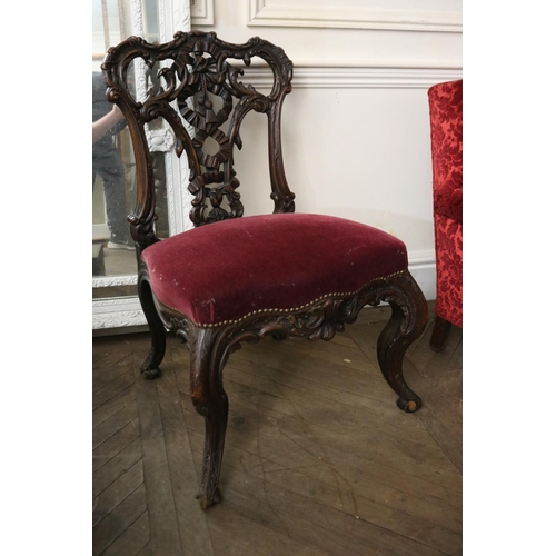 1027 - Elaborate Georgian style chair
