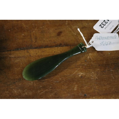 1232 - Maori Greenstone Mere Pounamu Club pendant, approx 10.5cm L