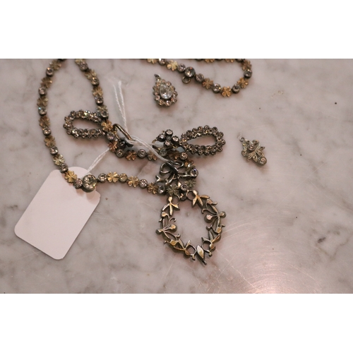 1284 - Paste necklace with shamrocks, earrings etc