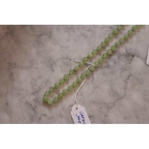 1291 - Pale green jade necklace