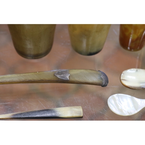 1353 - Selection of six antique horn beakers & various size antique horn spoons, approx 11cm H x 7cm Dia an... 