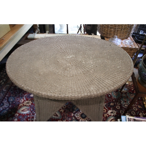 2573 - Vintage/antique Seagrass table, approx 75cm H x 92cm W x 71cm D