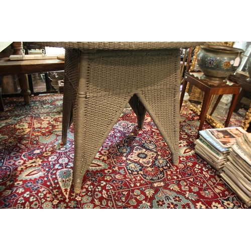 2573 - Vintage/antique Seagrass table, approx 75cm H x 92cm W x 71cm D
