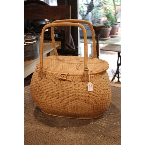 2574 - Woven cane sewing basket