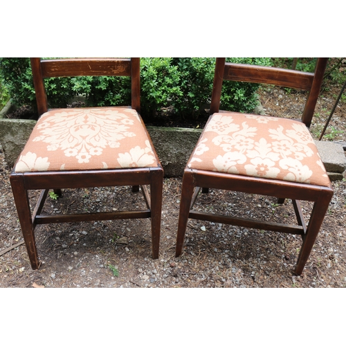 2596 - Pair of antique Georgian country chairs, each with square tapering legs (2)