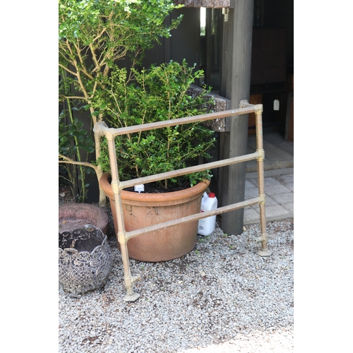 2788 - Rare art Deco copper and brass combination hot water rack heater and towel rack, approx 96cm W x 94c... 