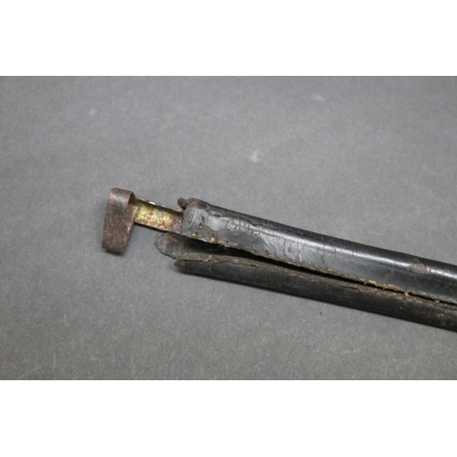 2362 - British Pattern 1853 socket bayonet with scabbard variant, of slightly longer length, with socket cu... 