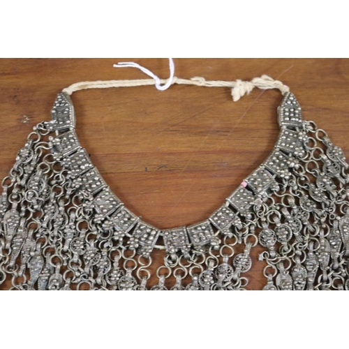 2374 - Head piece / necklace