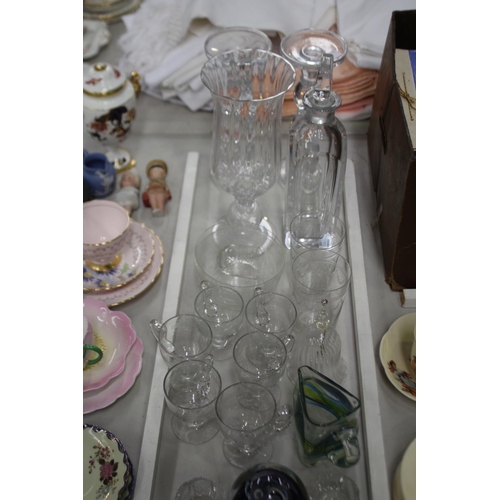 2267 - Lot of glassware to include antique & vintage, approx 30cm H and shorter