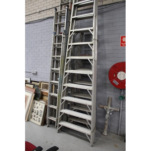 2354 - Good assortment of ladders to include chandelier ladder