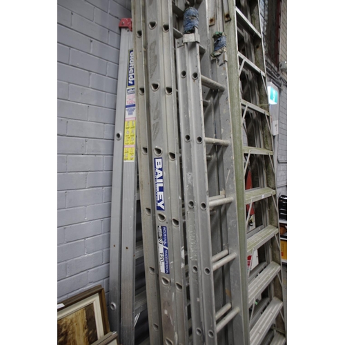 2354 - Good assortment of ladders to include chandelier ladder