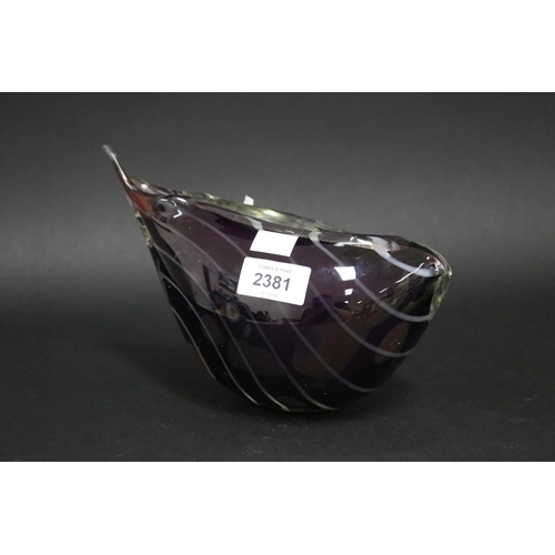 2381 - Modern glass vase in shell shape, approx 15cm H x 21cm W