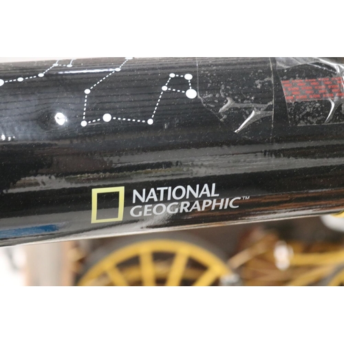 2271 - National Geographic 76/700 EQ Newtonian Reflector Telescope