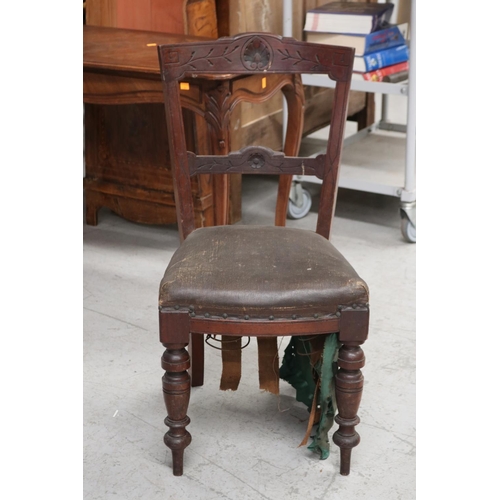 2445 - Antique late Victorian single chair, bottom falling out