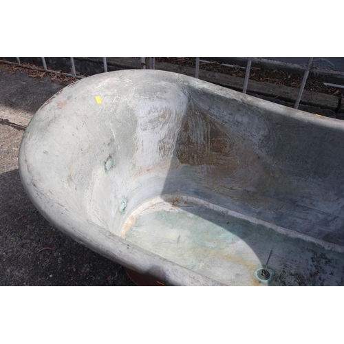 45 - Antique French copper bath tub, approx 75cm H x 168cm L x 72cm W