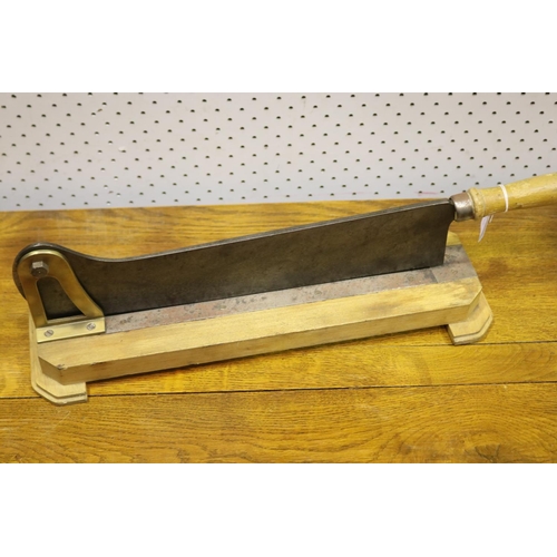 282 - French restaurant guillotine chopping board, with brass mounts, approx 56cm L