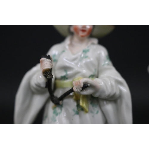 456 - Pair of Frankenthal porcelain figures of Orientals, circa 1770, probably modelled by Karl Gottlieb L... 