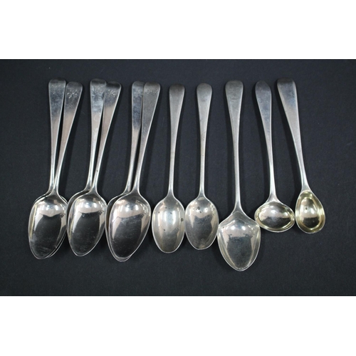 1029 - Assortment of antique hallmarked sterling silver teaspoons, mustard, salt spoon various dates and ma... 