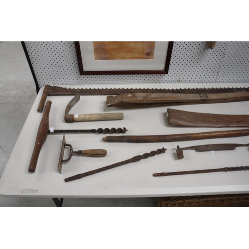 391 - Huge assortment of antique tools, to include saws etc, approx 202cm H x 80cm W and smaller