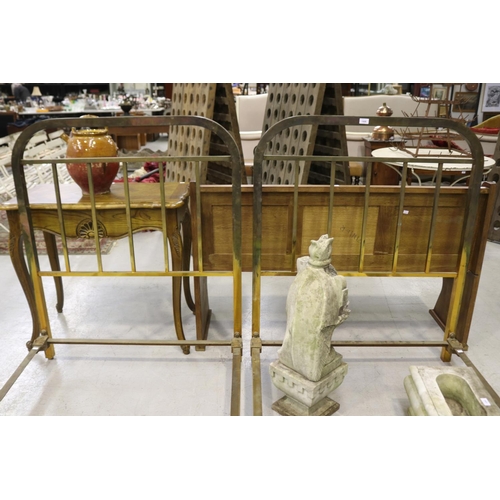 3024 - Pair of French brass beds, each approx 118.5cm H x 100.5cm W x 200.5cm L (2)