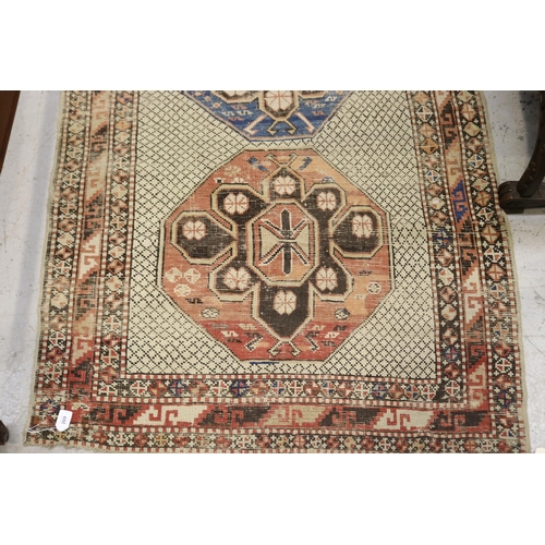 269 - Antique / vintage wool kilim carpet, approx 103cm x 198cm