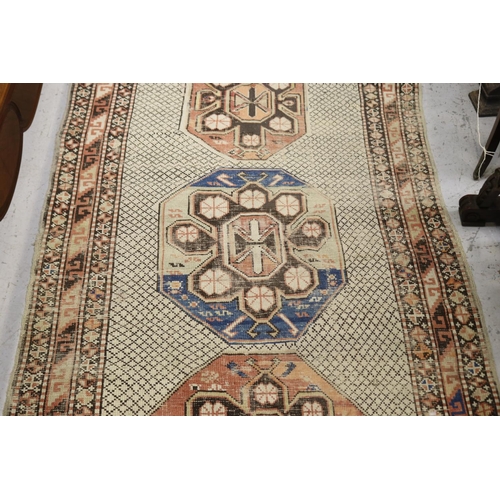 269 - Antique / vintage wool kilim carpet, approx 103cm x 198cm