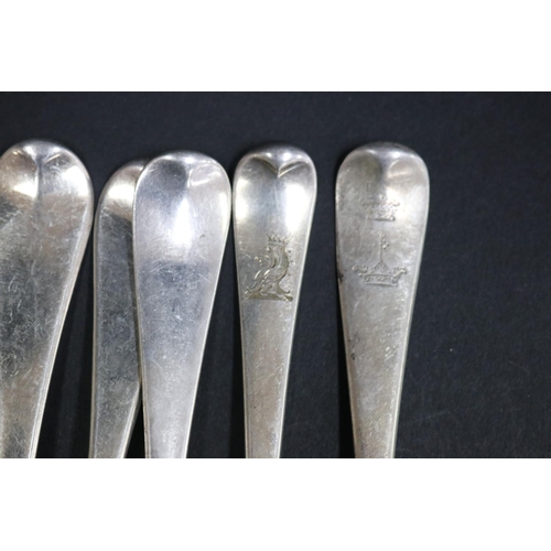 1068 - Twelve Georgian hallmarked sterling silver dinner forks, various dates and makers, approx 795 grams ... 