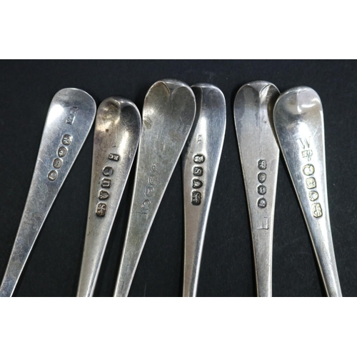 1077 - Twelve Georgian hallmarked sterling silver spoons, various dates and makers, approx 345 grams & appr... 