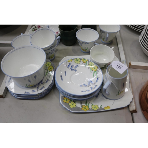 3127 - Assortment of porcelain, part Heathcote china and pottery mugs etc