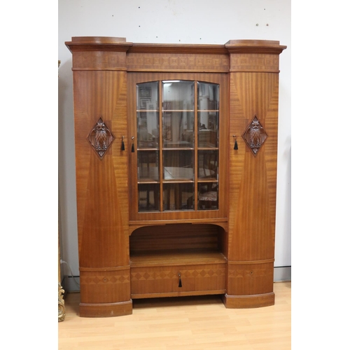 501 - Antique Austrian Secessionist bookcase with nicely carved owl figures to each side door, fitted cabi... 