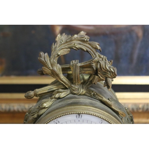 276 - Antique French mantle clock, untested / unknown working condition, has pendulum (in office C147.26),... 