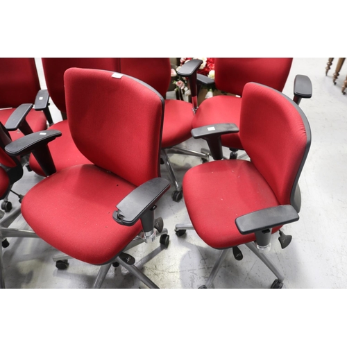 505 - CHARITY - Lot of gas lift red office chairs, some with damages (8)
