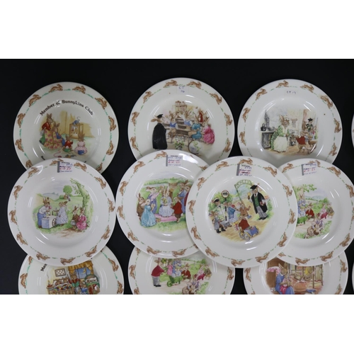 5112 - Royal Doulton, Bunnykins plates, approx 17cm Dia each (13)